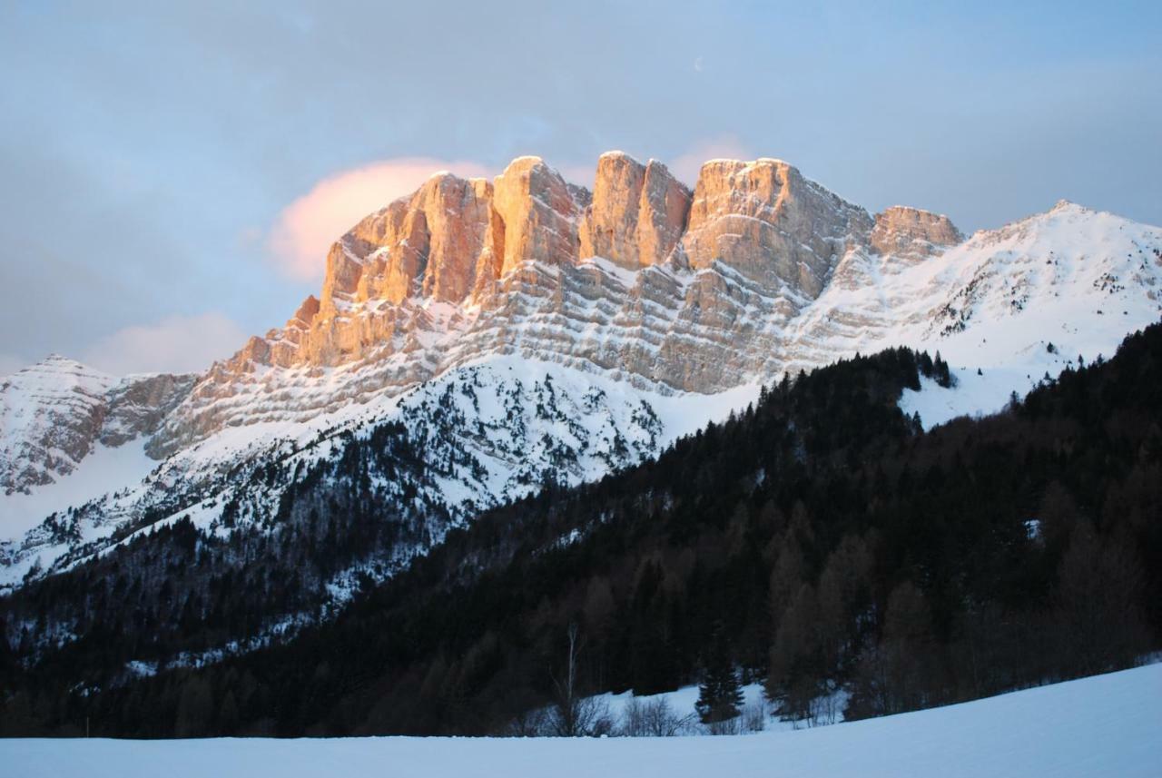Chalet Roche Rousse Gresse-en-Vercors Exterior photo